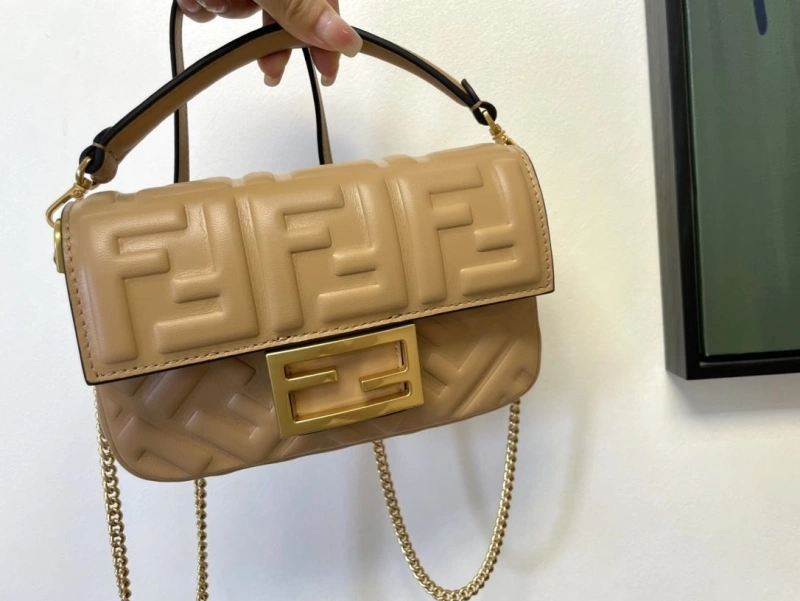 F**di baguette bags 4222c-0292