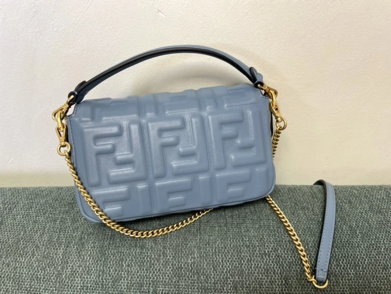 F**di baguette bags 4222c-0296