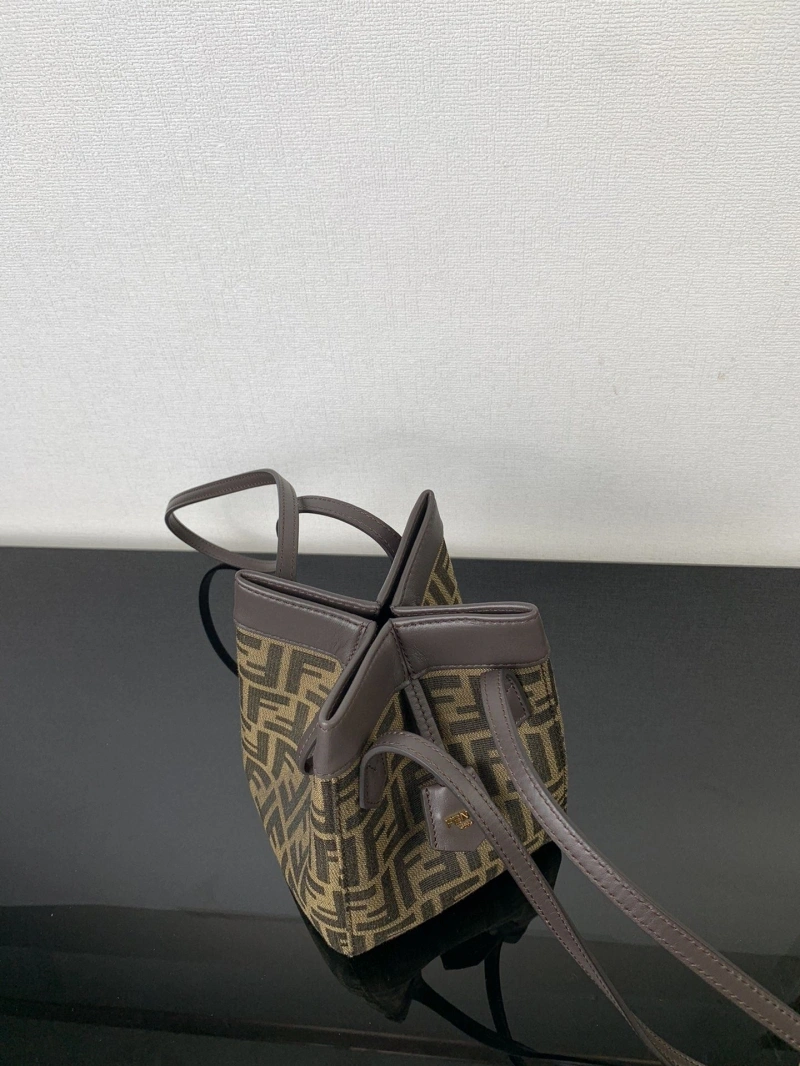 F**di shopping bags 4222c-0362