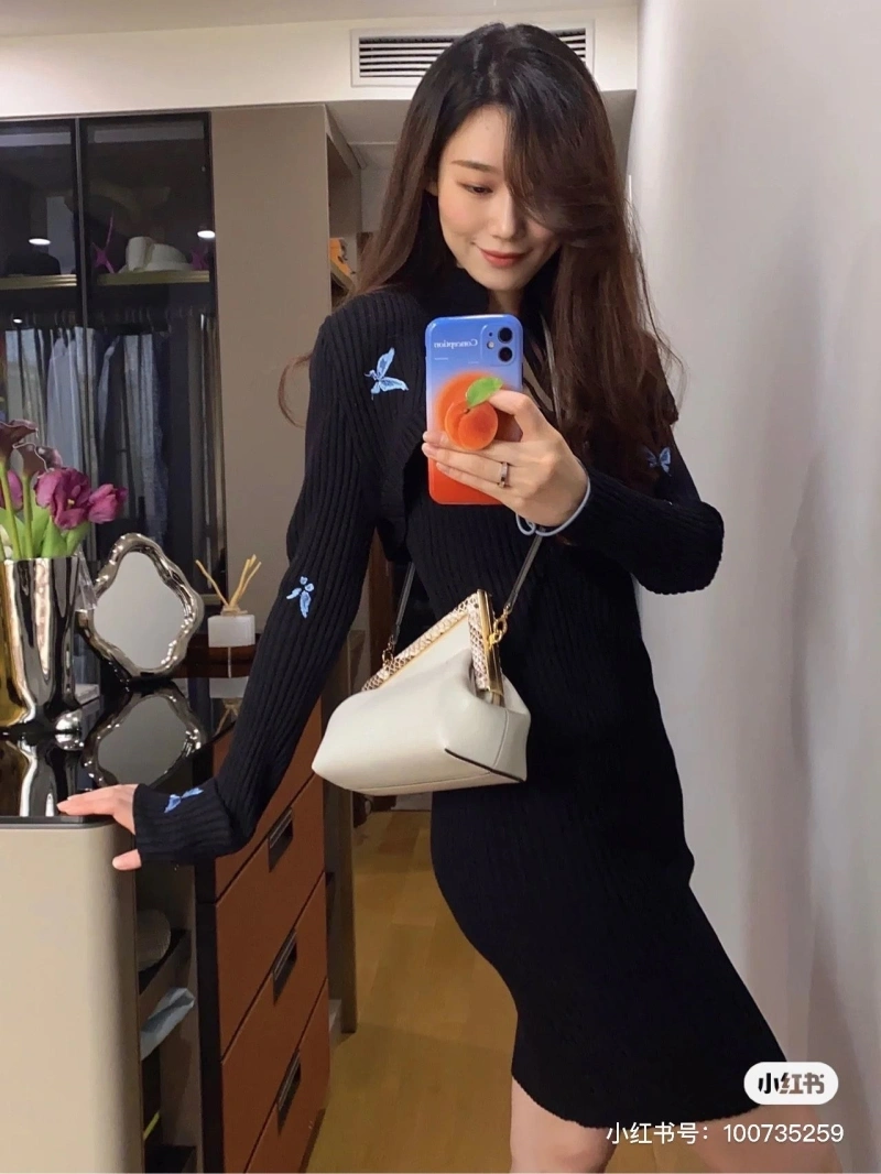 F**di first bags 4222c-0363