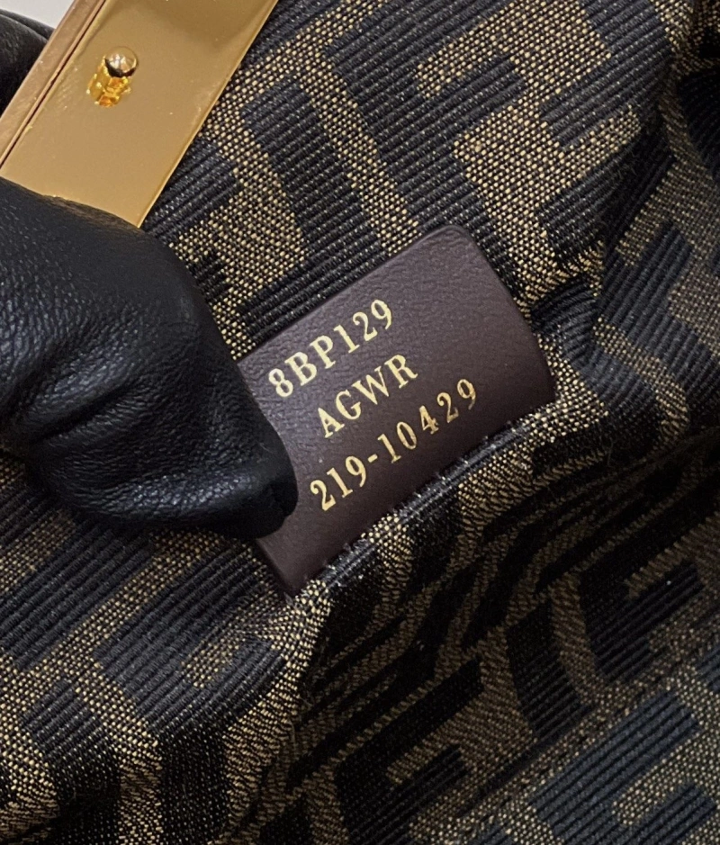 F**di first bags 4222c-0380