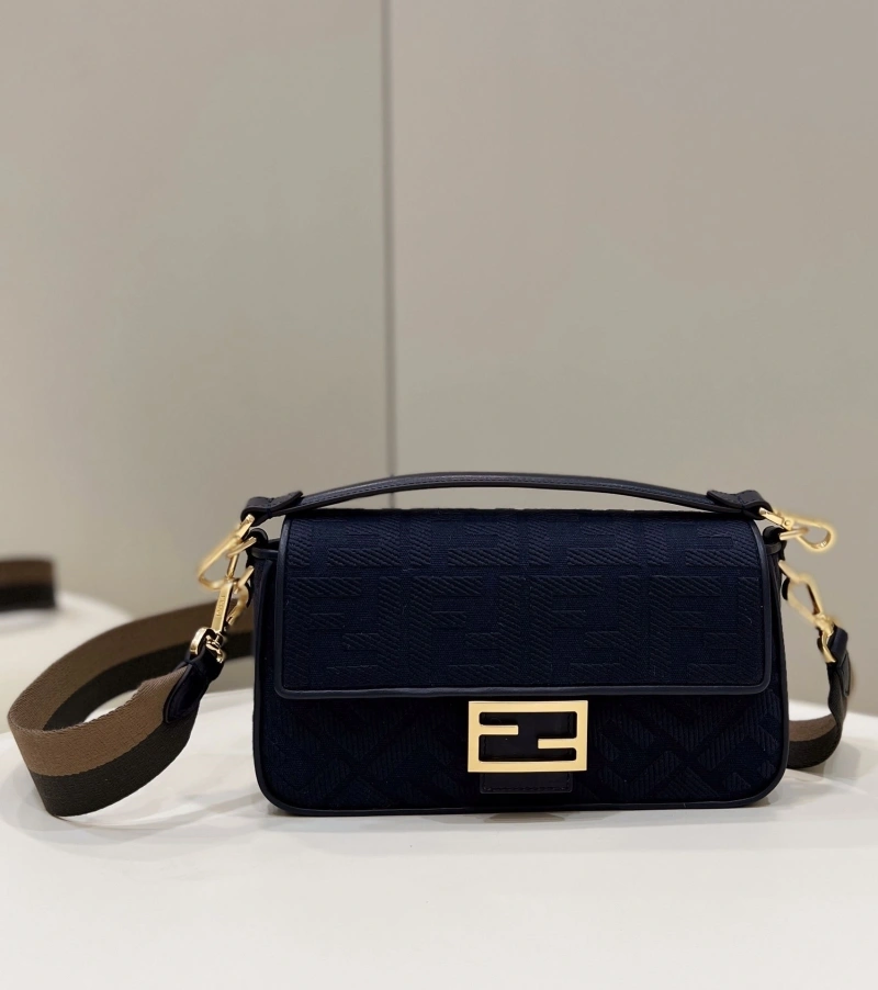F**di baguette bags 4222c-0384