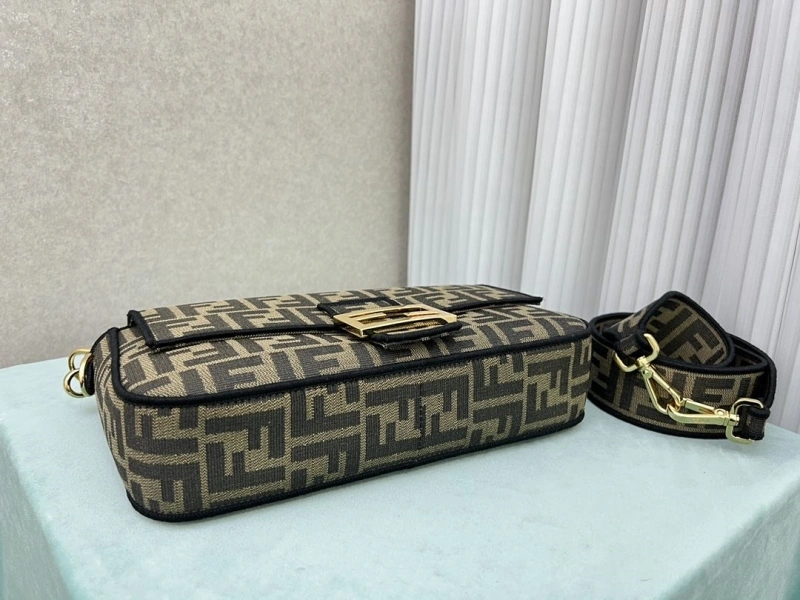 F**di baguette bags 4222c-0388