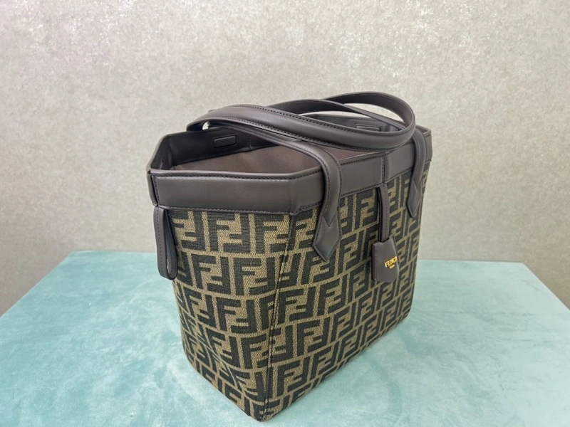 F**di shopping bags 4222c-0395