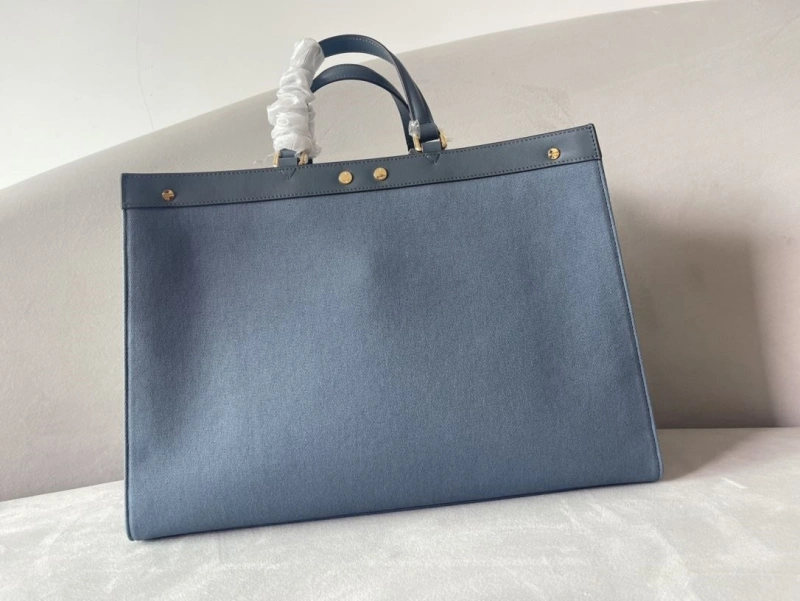F**di shopping bags 4222c-0438