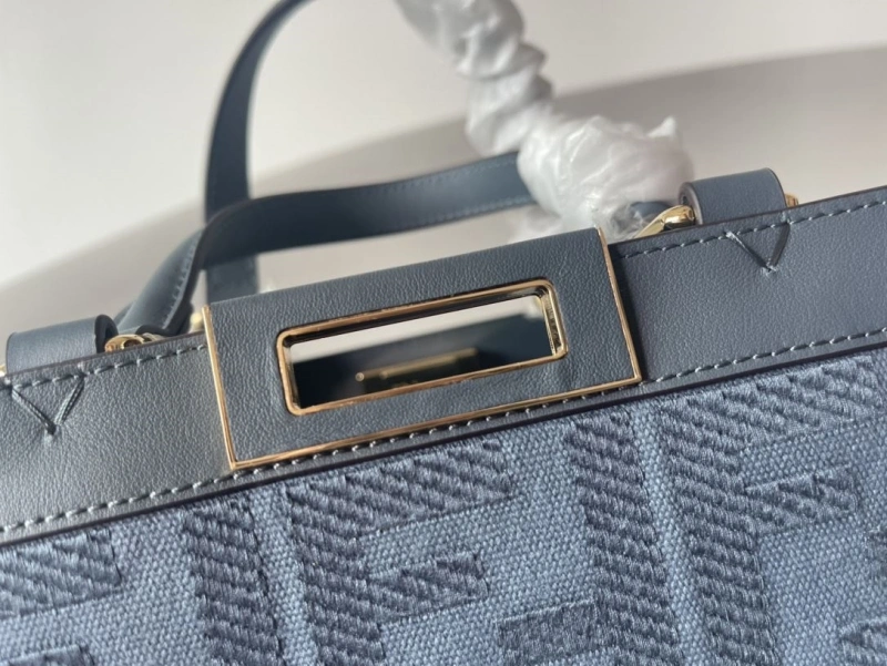 F**di shopping bags 4222c-0438