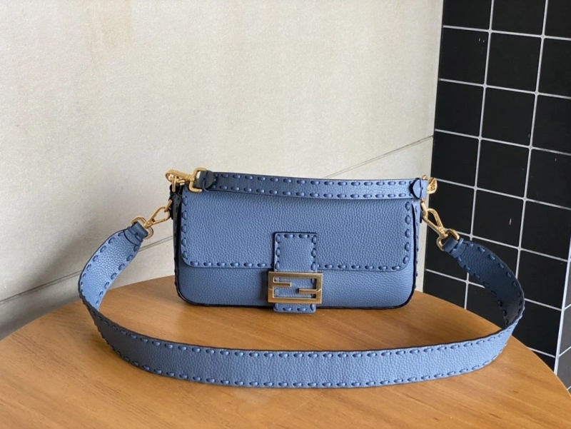F**di baguette bags 4222c-0439