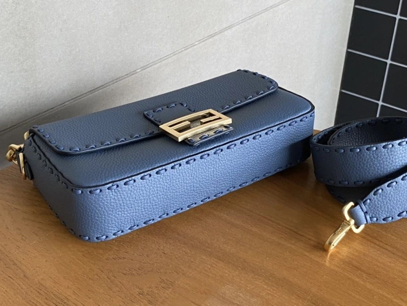 F**di baguette bags 4222c-0439