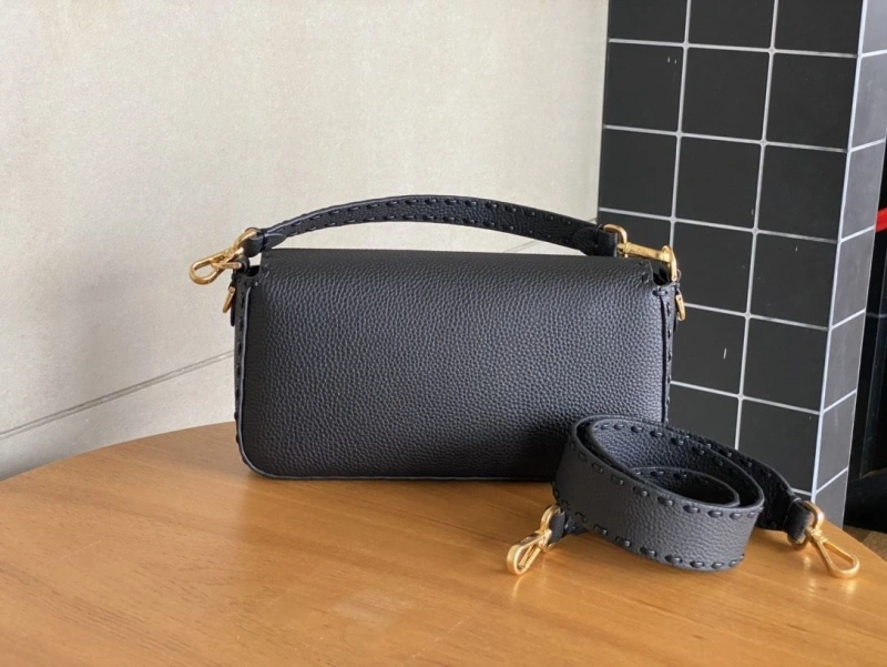 F**di baguette bags 4222c-0441