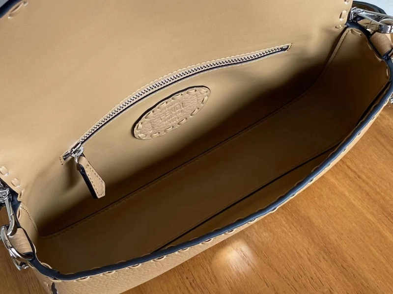 F**di baguette bags 4222c-0442