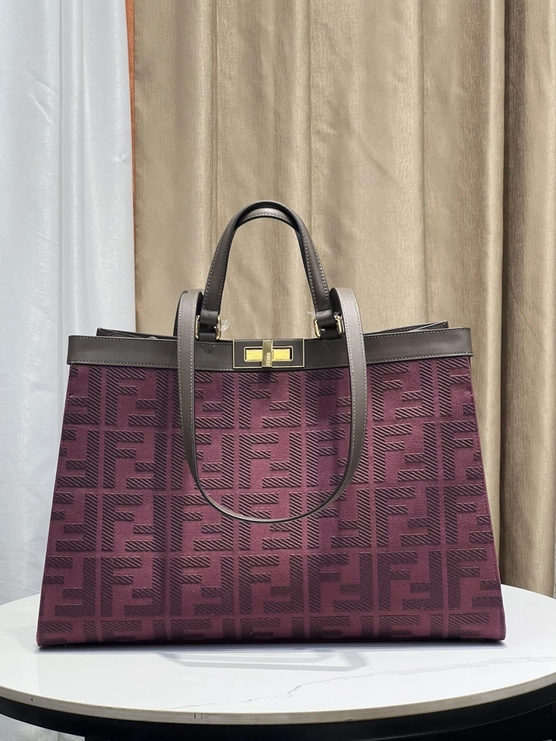 F**di shopping bags 4222c-0477