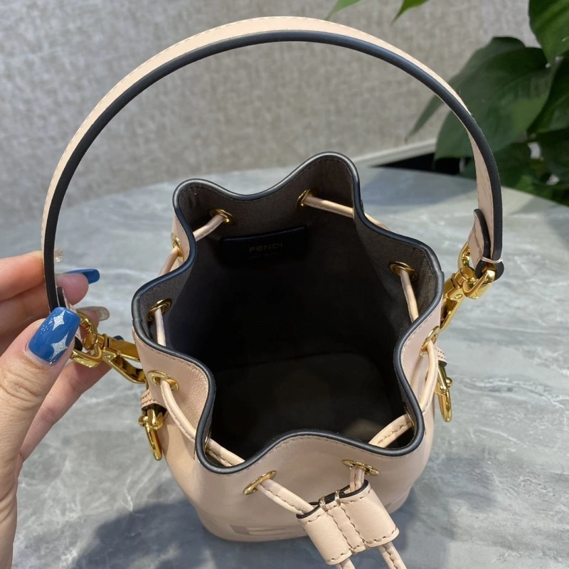 F**di bucket bags 4222c-0478