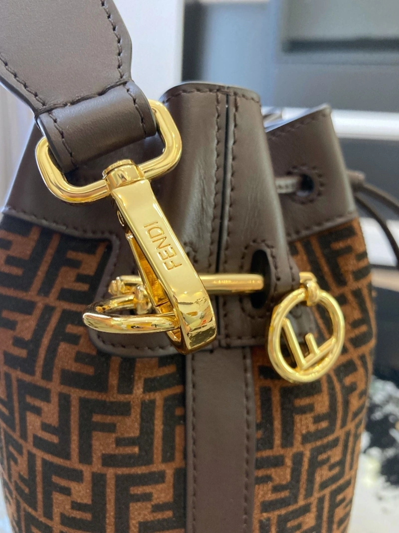 F**di bucket bags 4222c-0479