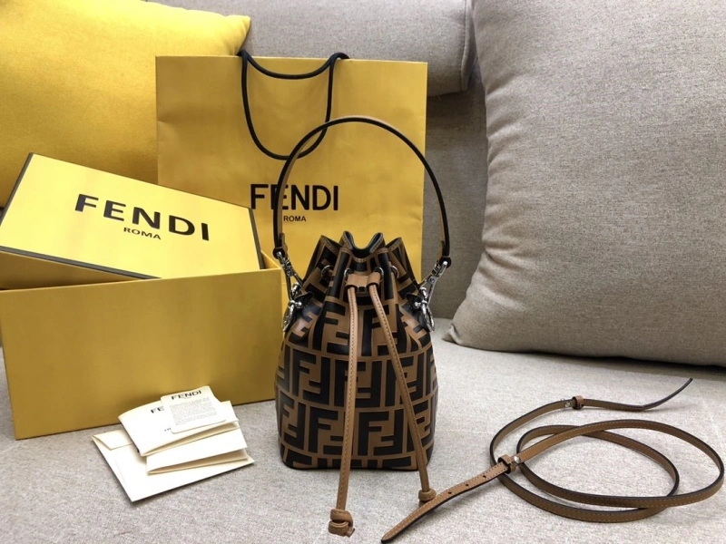 F**di bucket bags 4222c-0508