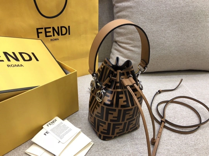 F**di bucket bags 4222c-0508
