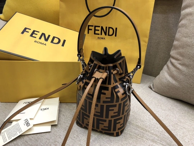 F**di bucket bags 4222c-0508