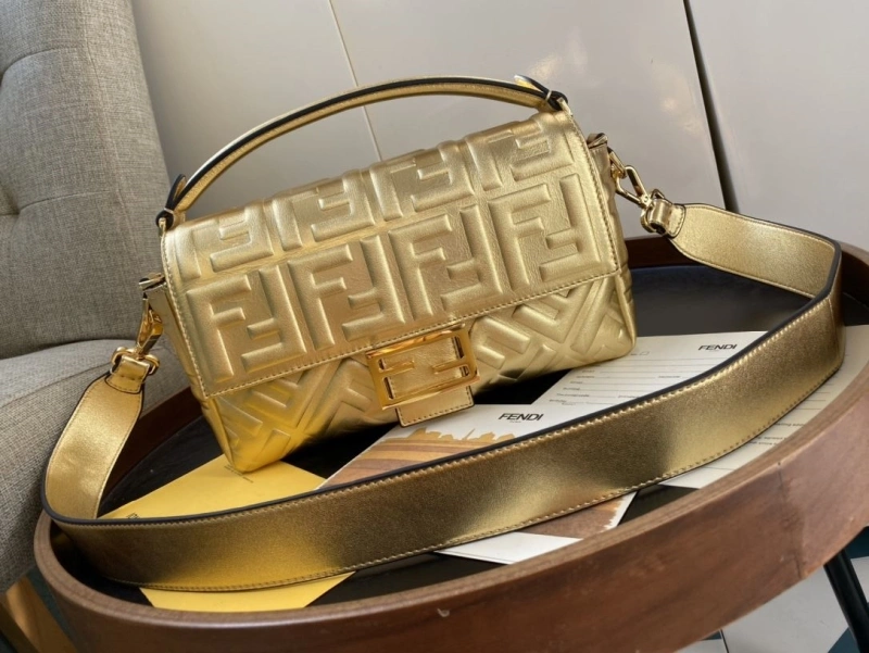 F**di baguette bags 4222c-0594