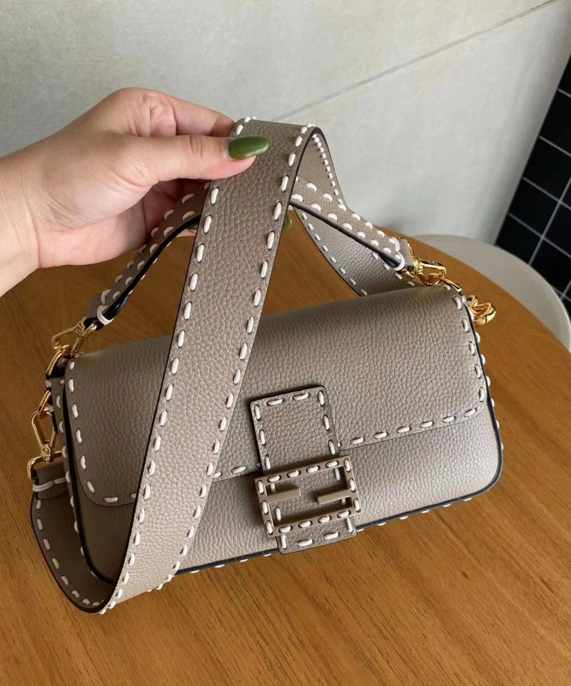 F**di baguette bags 4222c-0608