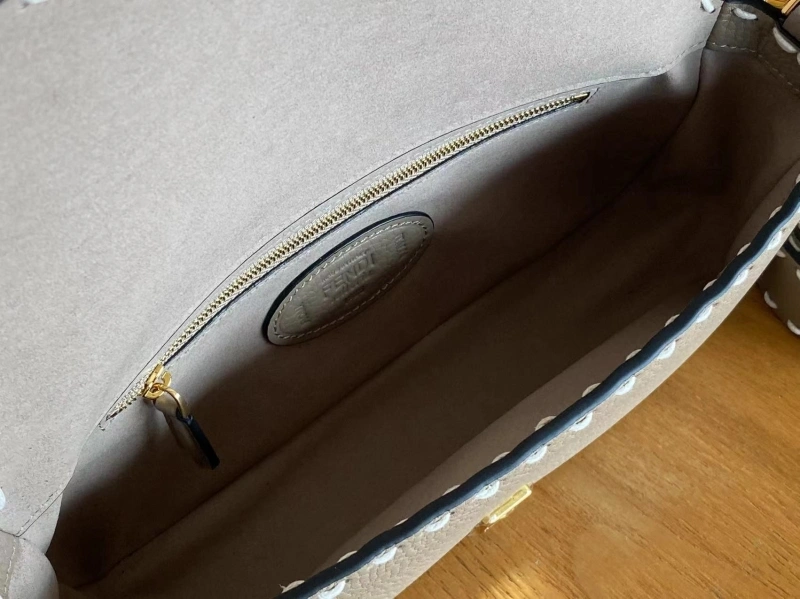 F**di baguette bags 4222c-0608