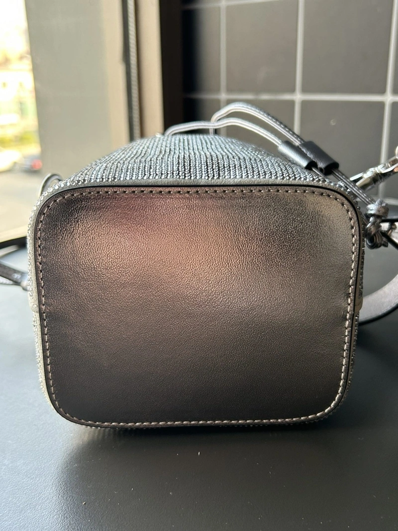 F**di bucket bags 4222c-0617