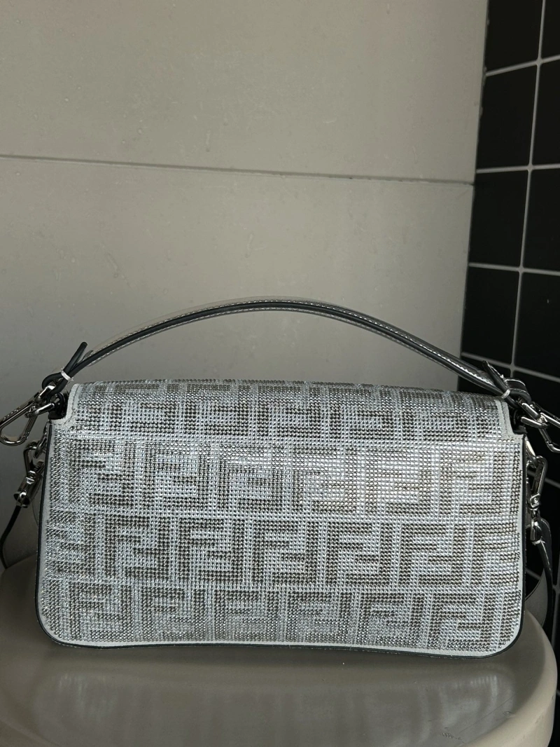 F**di baguette bags 4222c-0619