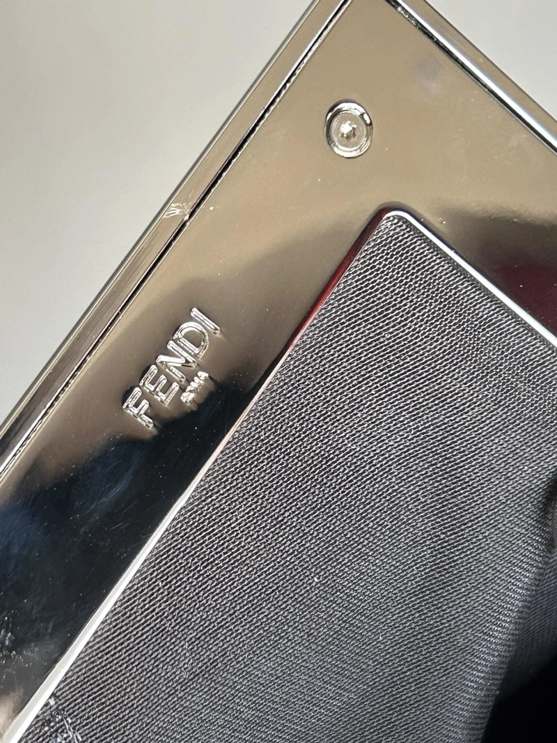 F**di first bags 4222c-0620