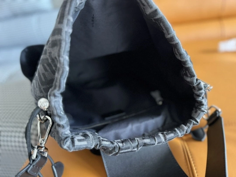 F**di backpacks 4222c-0624