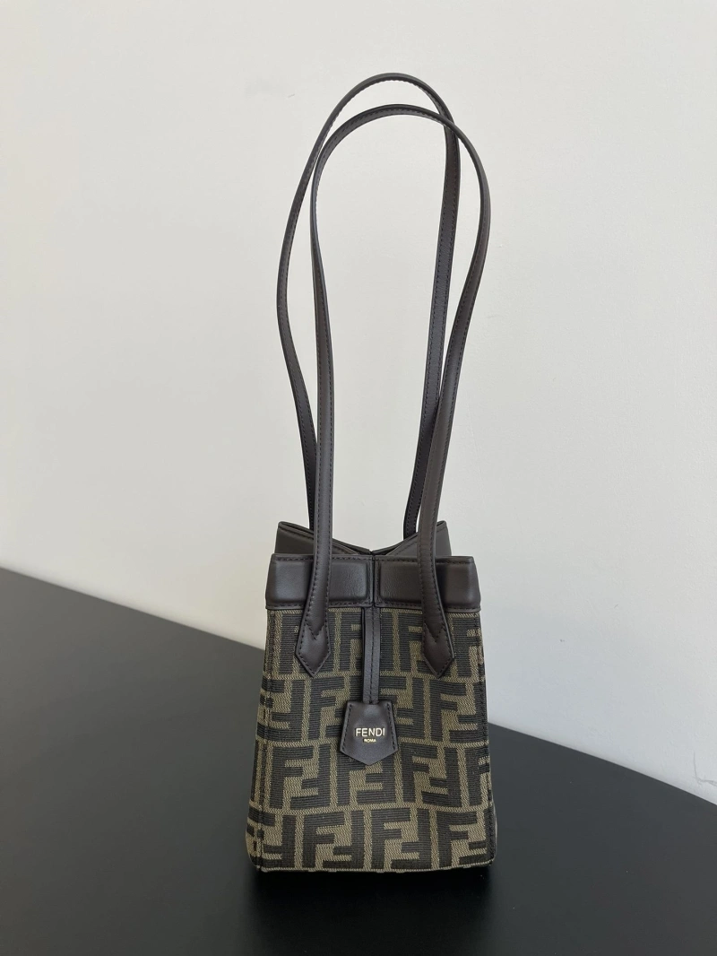 F**di shopping bags 4222c-0698