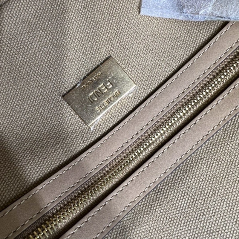 F**di baguette bags 4222c-0702