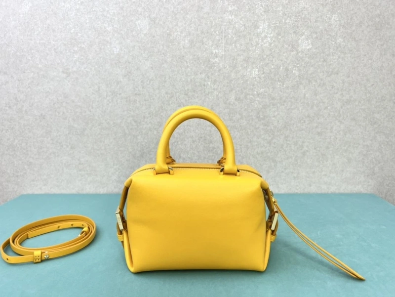 F**di top handle bags 4222c-0723