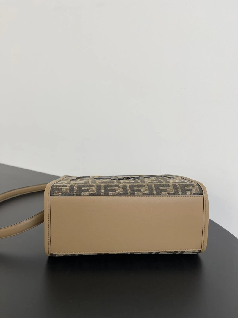 F**di shopping bags 4222c-0783