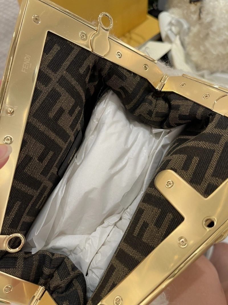 F**di first bags 4222c-0801