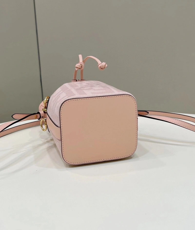 F**di bucket bags 4222c-0810