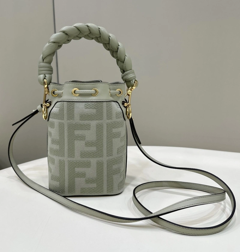 F**di bucket bags 4222c-0815
