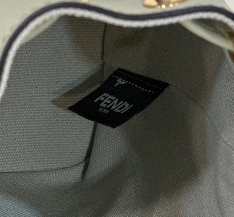 F**di bucket bags 4222c-0815