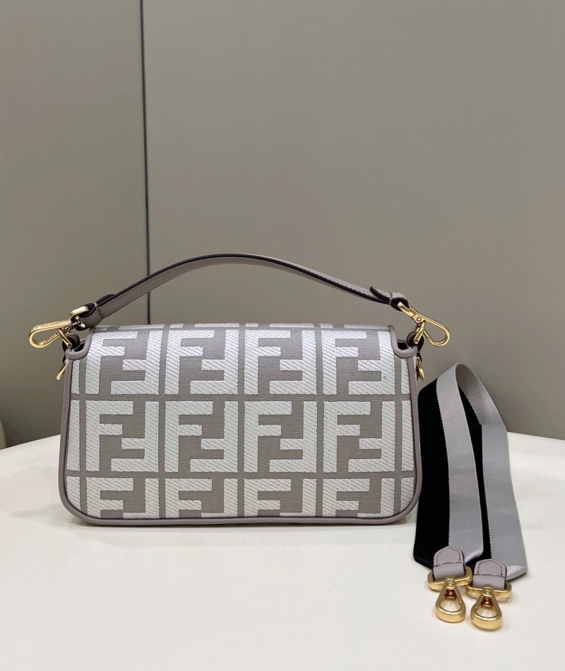 F**di baguette bags 4222c-0817