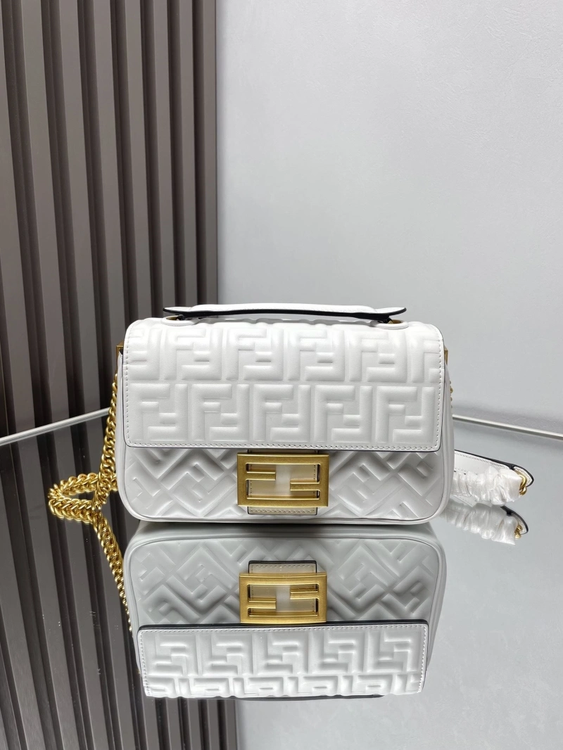F**di baguette bags 4222c-0832