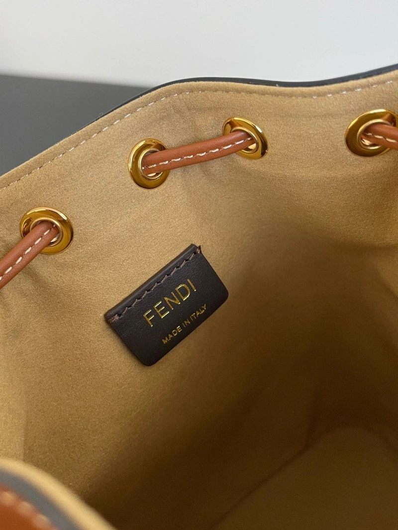 F**di bucket bags 4222c-0843