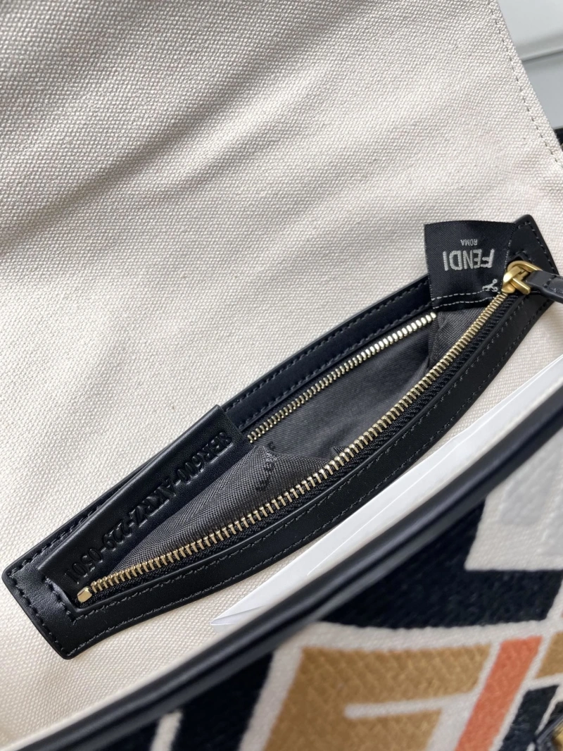 F**di baguette bags 4222c-0860