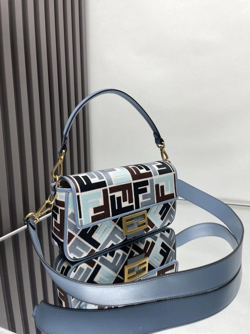 F**di baguette bags 4222c-0861