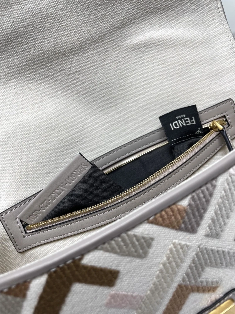 F**di baguette bags 4222c-0864