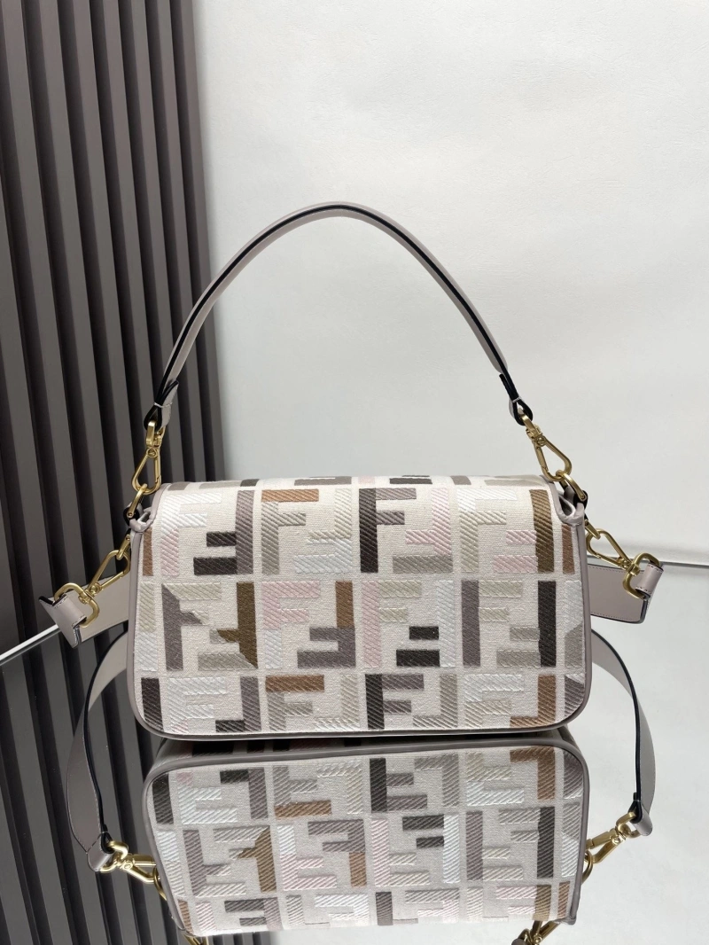 F**di baguette bags 4222c-0864