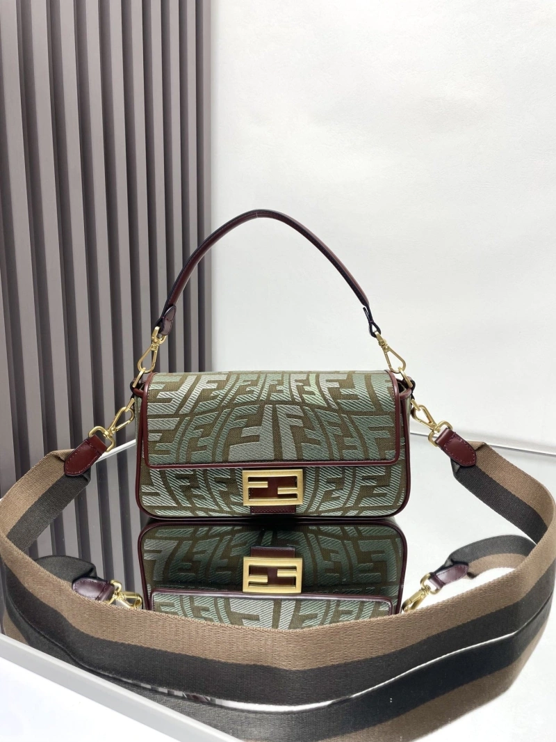 F**di baguette bags 4222c-0865