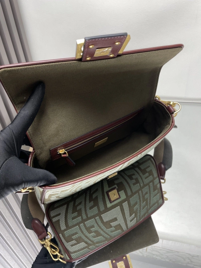 F**di baguette bags 4222c-0865