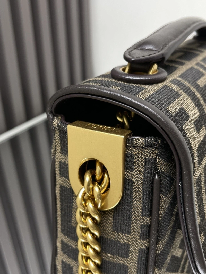 F**di baguette bags 4222c-0867
