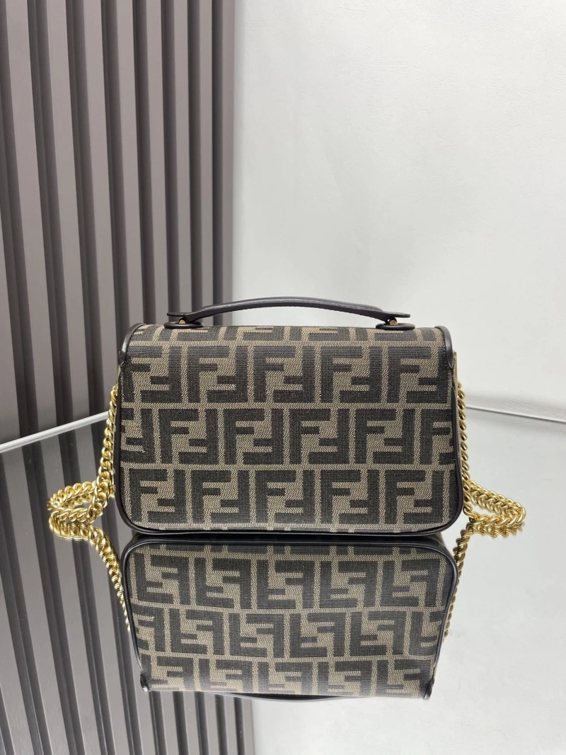 F**di baguette bags 4222c-0867