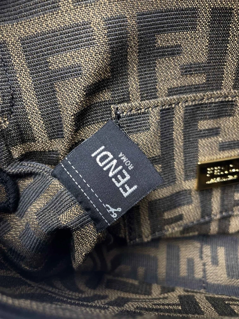 F**di baguette bags 4222c-0868