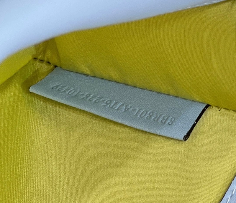 F**di baguette bags 4222c-0880