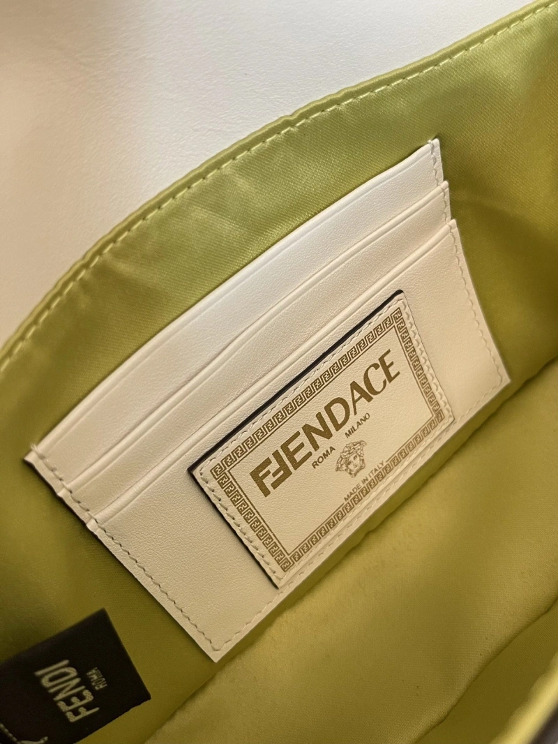 F**di baguette bags 4222c-0883