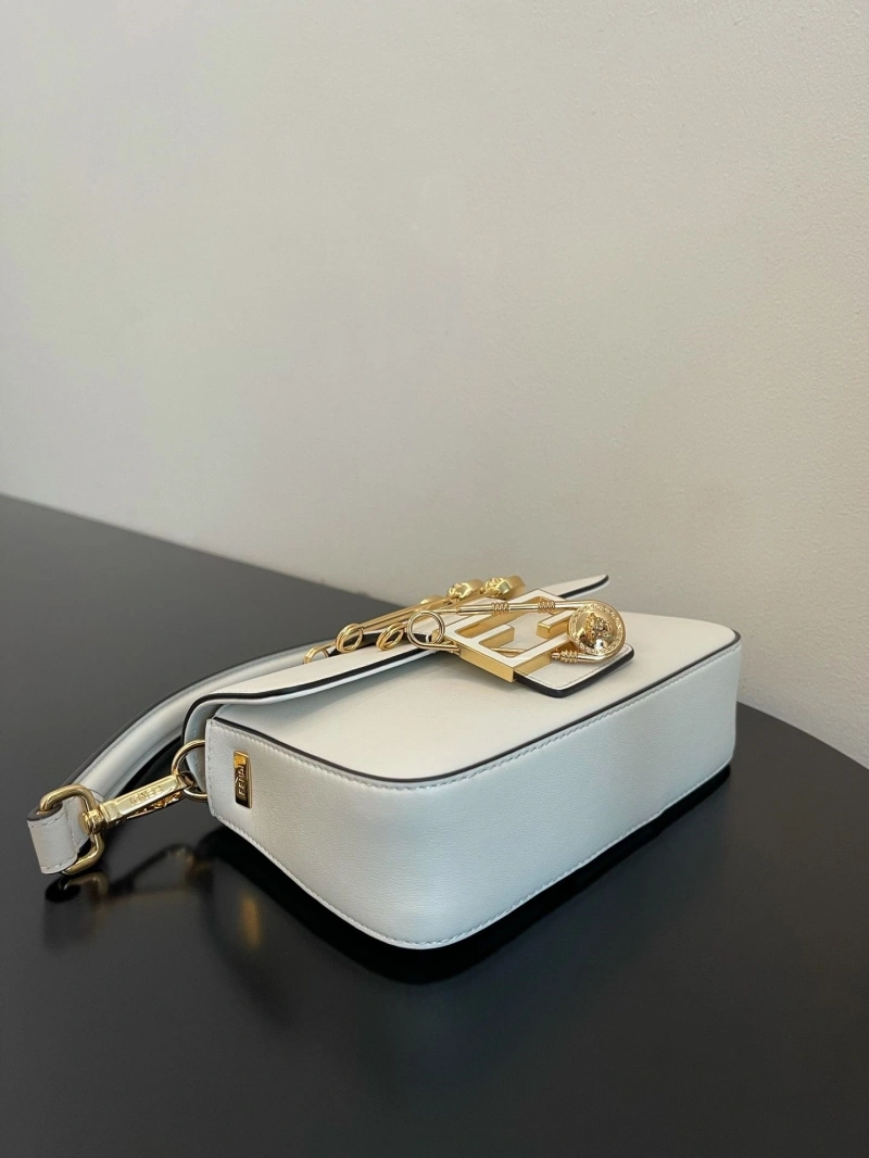 F**di baguette bags 4222c-0883